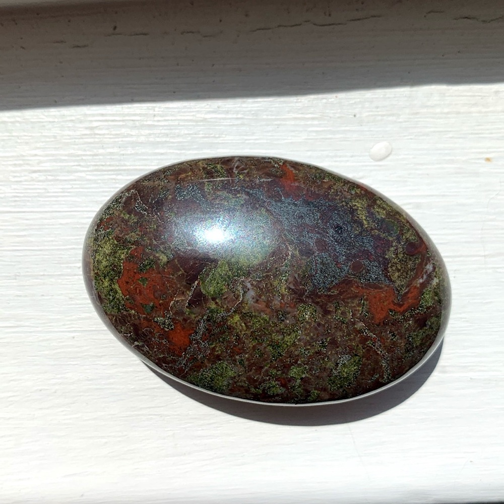 Dragons blood palm stone